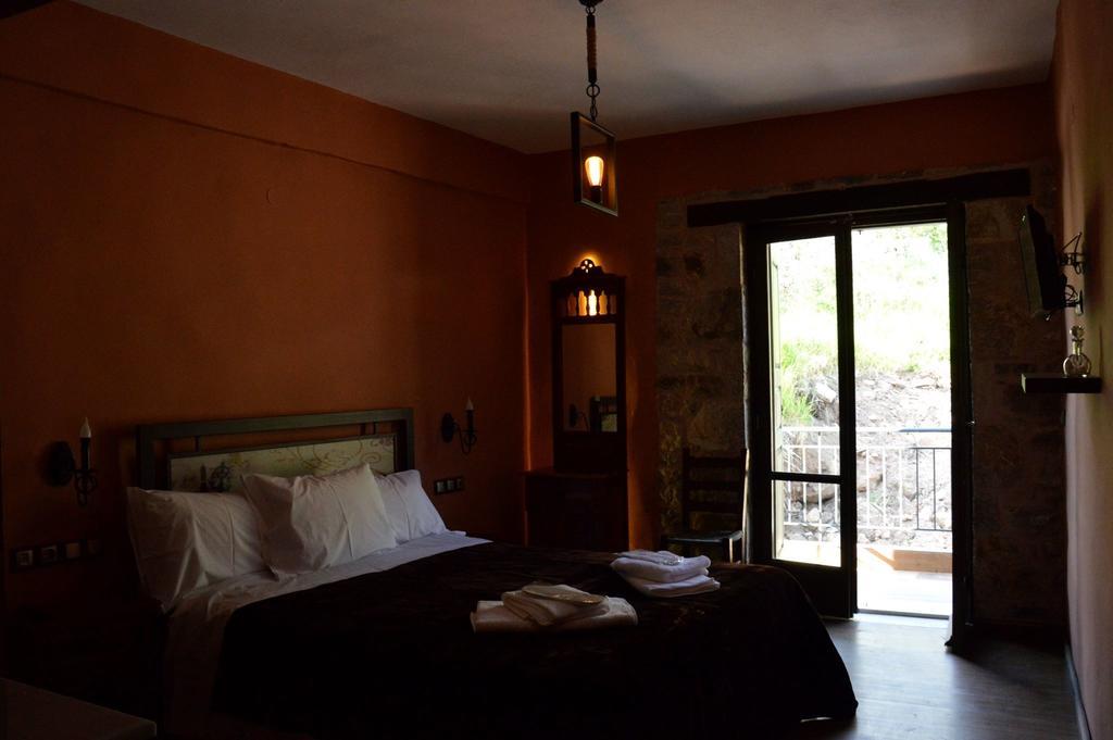 Messana Hotel Messini Luaran gambar