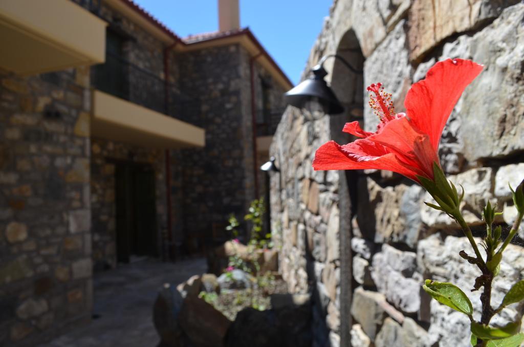 Messana Hotel Messini Luaran gambar